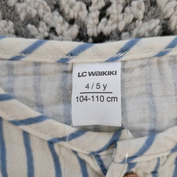 3/$15 LC Waikiki Blue Shorts Outfit Set Size 4-5 - Picture 2 of 3